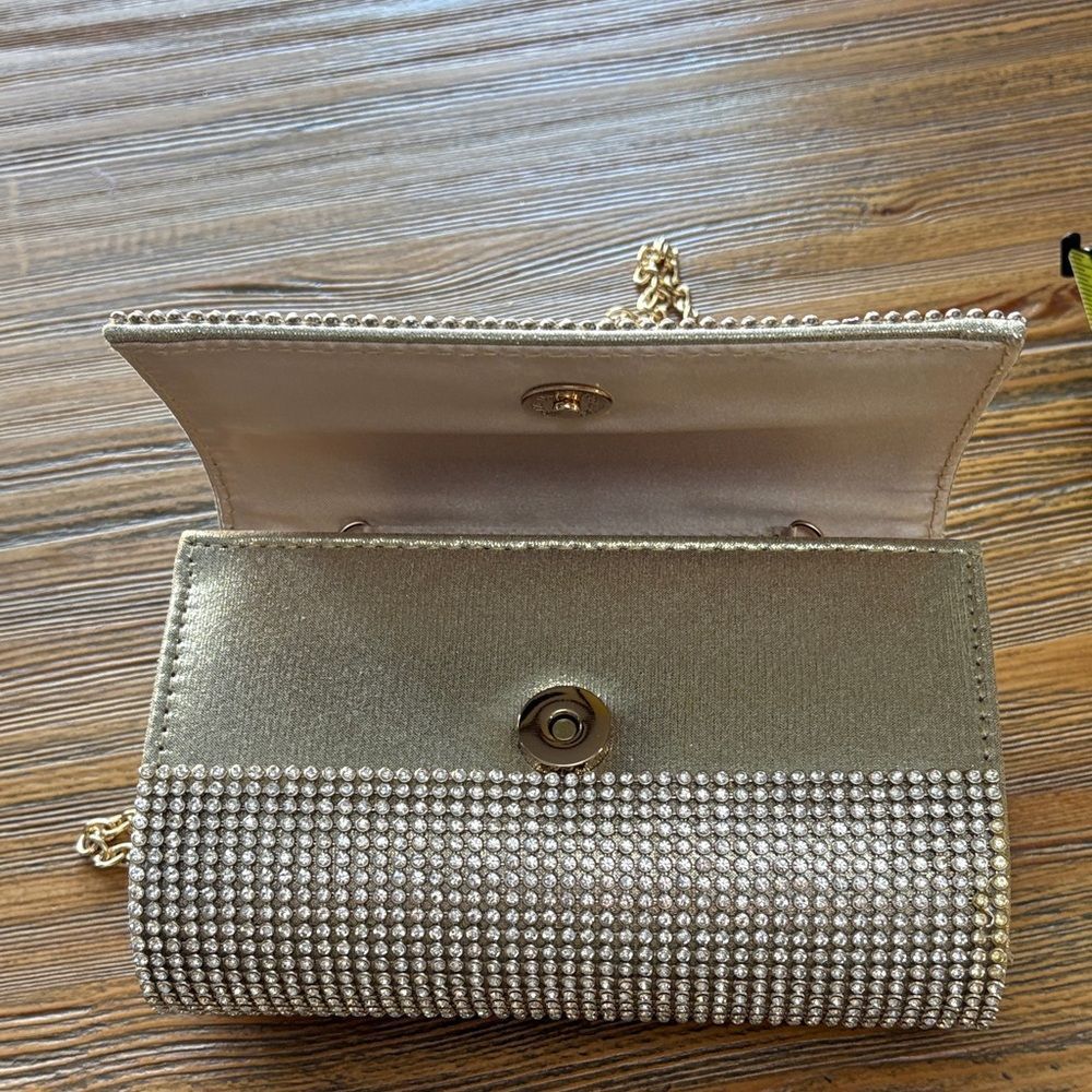 Sparkling Rhinestone Gold Clutch With Gold Chain - Picture 8 of 10